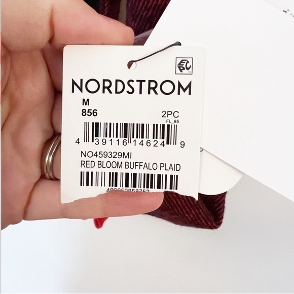Nordstrom Red Buffalo Plaid Long Sleeve Button Down Flannel Pajama Top Sz M NEW - Picture 7 of 8